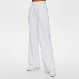 ARTIZIA TNA The Tearaway Pants